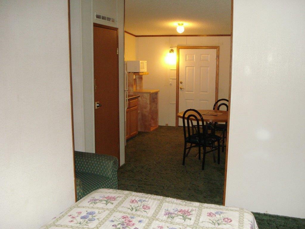 Comfort Green Motel Thayer Δωμάτιο φωτογραφία